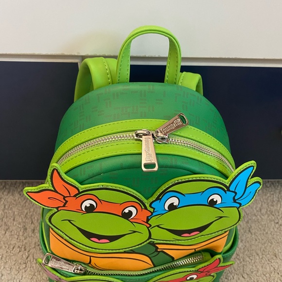 Teenage Mutant Ninja Turtles TMNT Squad (All 4 Turtles) Loungefly Backpack - Picture 11 of 12